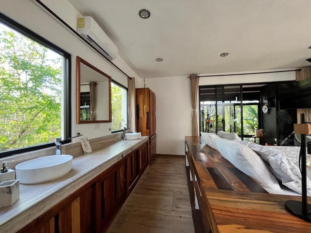 Family Villa, Garden View