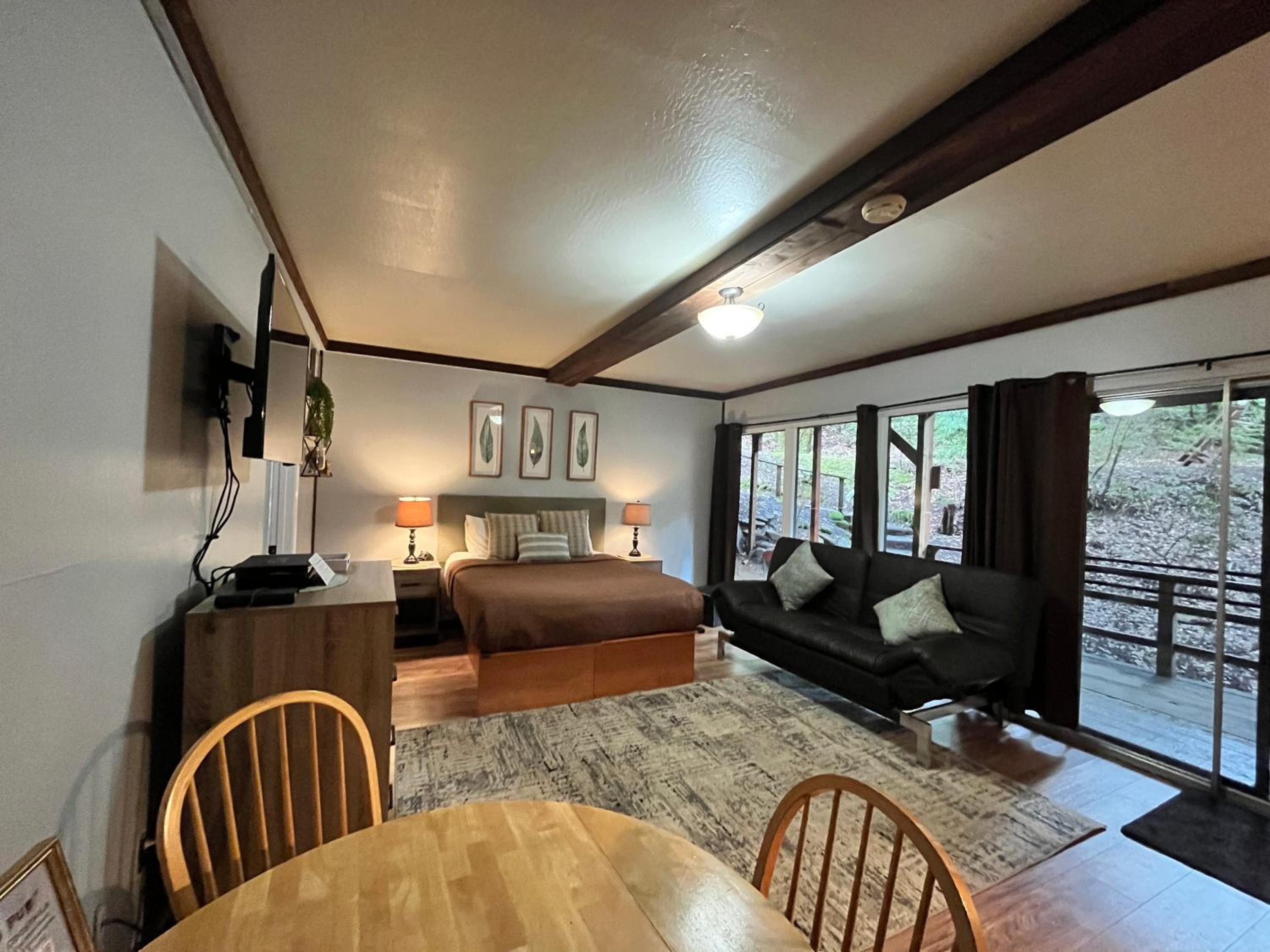 Suite with Balcony photo 1