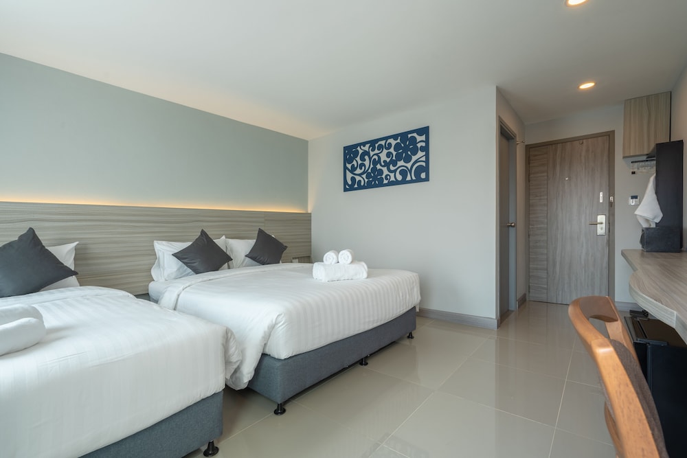 Deluxe Triple Room - Photo 1