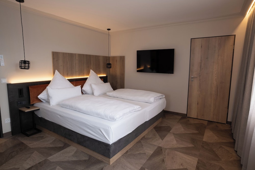 Family Double Room - Photo 6