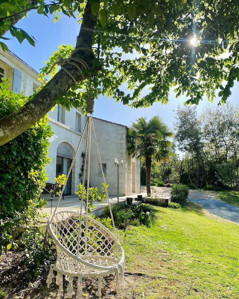 Comfort Cottage, Private Bathroom, Garden View (Gite de Vacances) photo 2