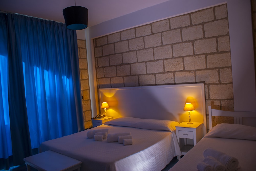 Standard Double Room, 1 Double Bed photo 2