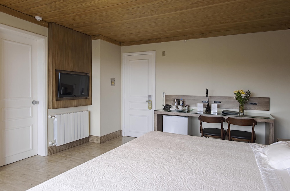 Exclusive Room thumbnail 5