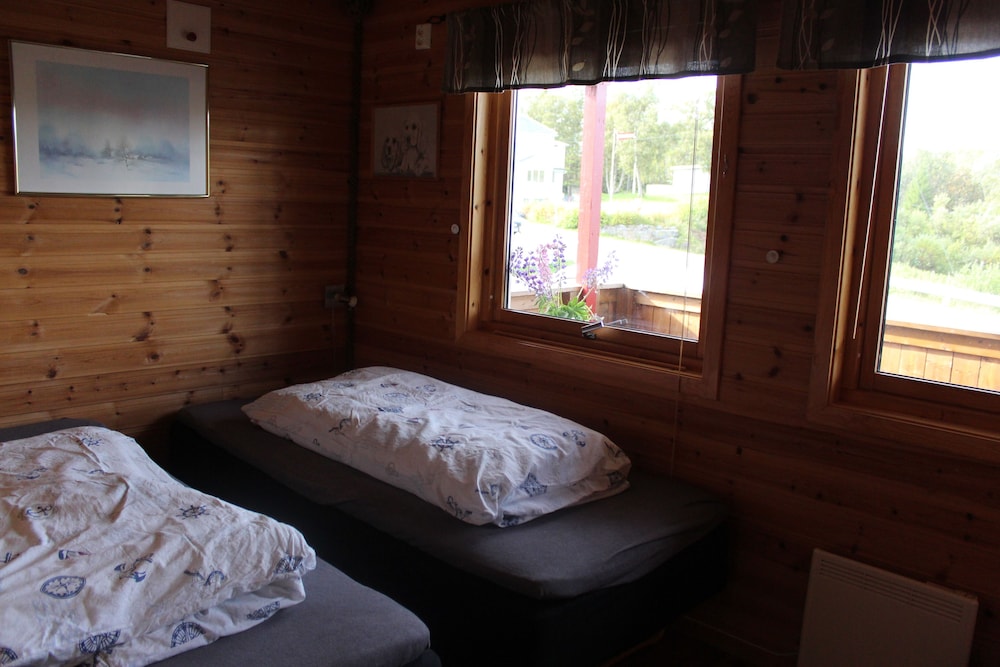 Cabin, 2 Bedrooms photo 1
