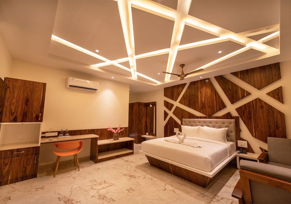 Luxury Room, 1 Queen Bed photo 3