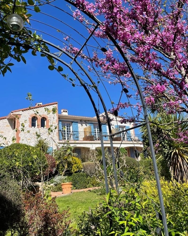 Superior Double Room, Private Bathroom, Garden View (Chambre)