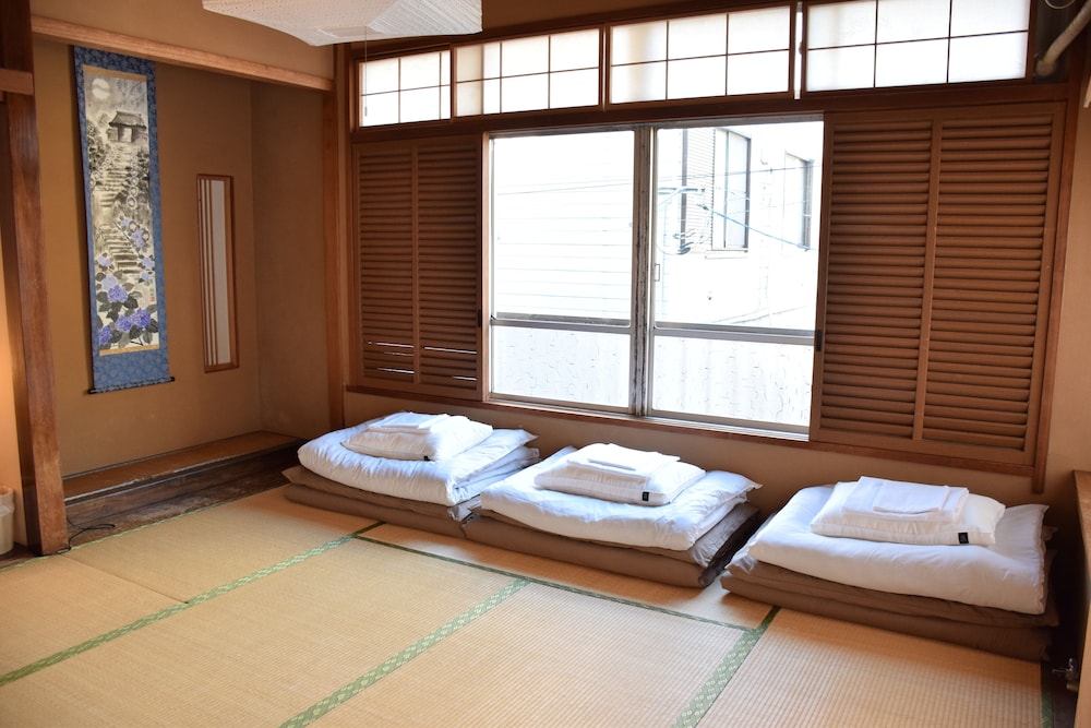 Japanese-Style Quadruple Room, Main Building