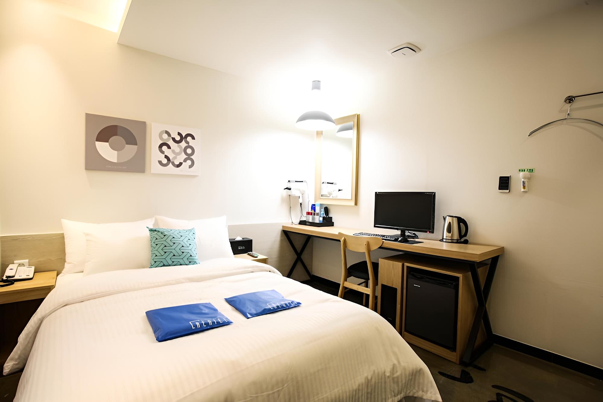 Room (Mini Standard (OTT)) - Photo 1