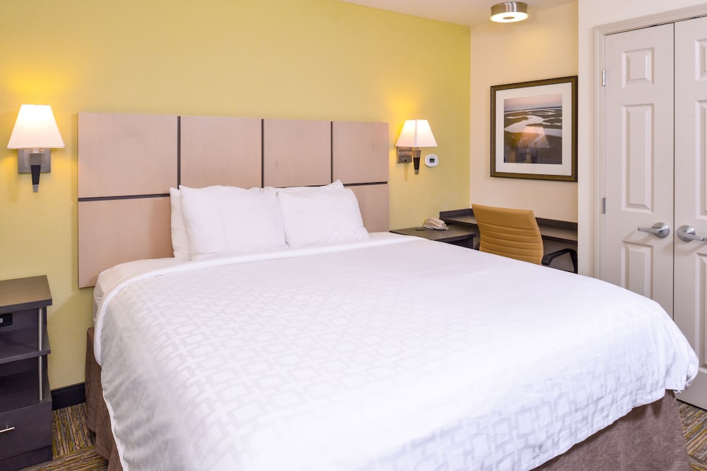 Suite, 1 Bedroom, Accessible (Mobility) - Photo 2