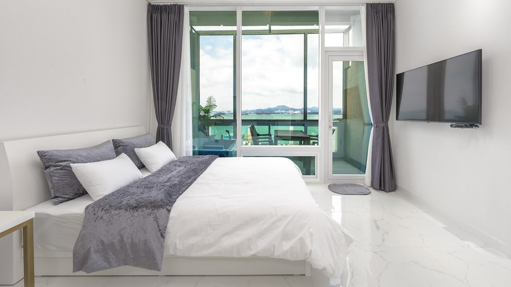 Basic Room, 1 Bedroom (1F wide terraceroom (101)) - Photo 12