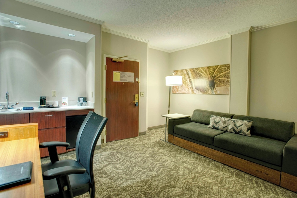 Suite, 2 Queen Beds - Photo 1