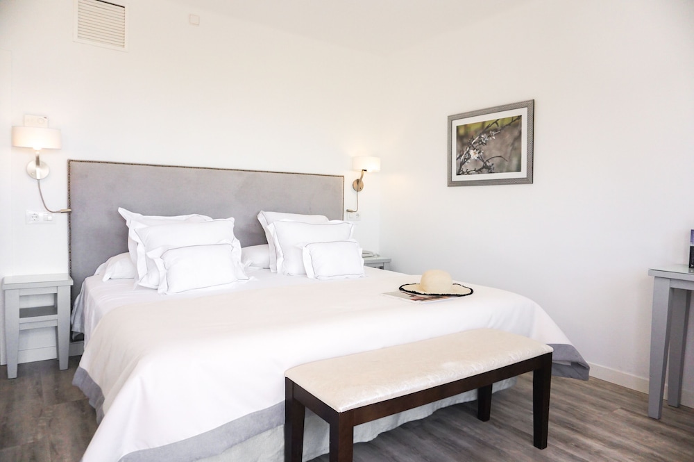Room, Sea View (2 Adults) - Photo 3
