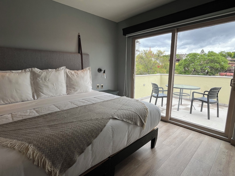 Master Suite King Size photo 3