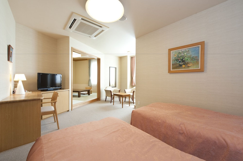 Japanese Western Style Junior Suite, with open air bath, Non Smoking photo 1