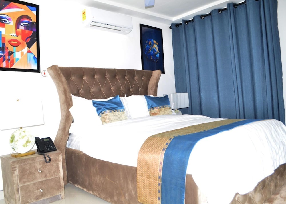 Luxury Studio, 1 Double Bed, Kitchenette, Hill View