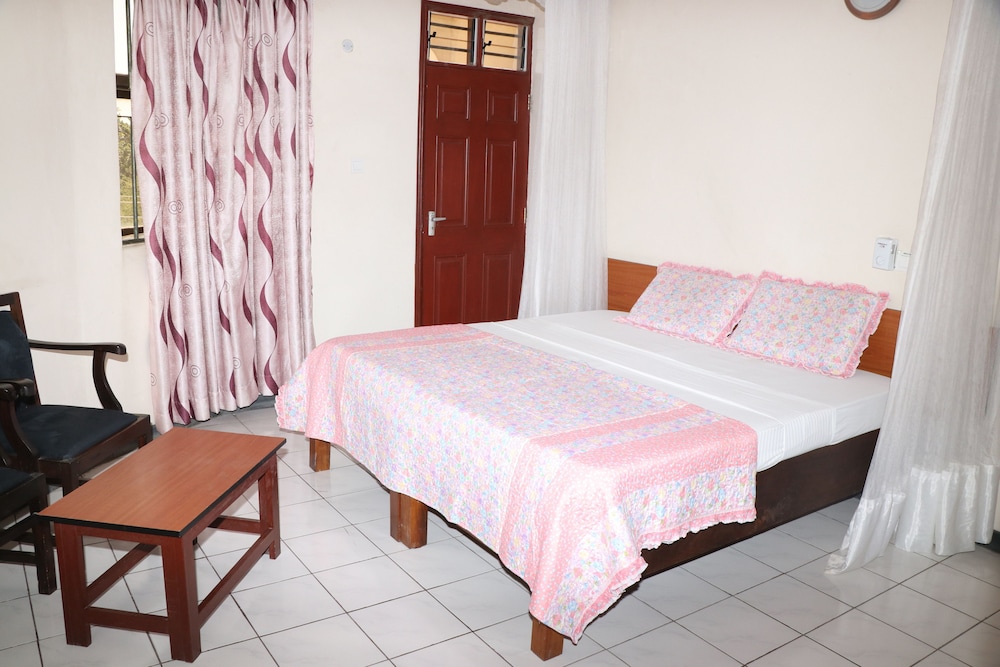 Executive Double Room, 1 King Bed, Private Bathroom