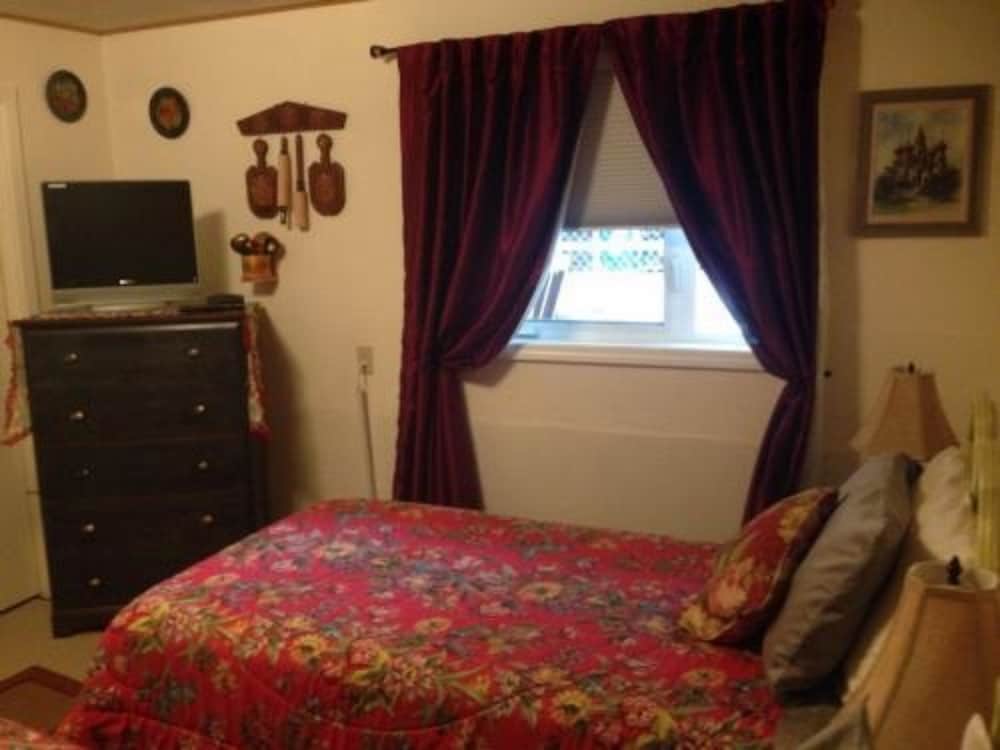Comfort Room (Two beds with private bath) photo 1