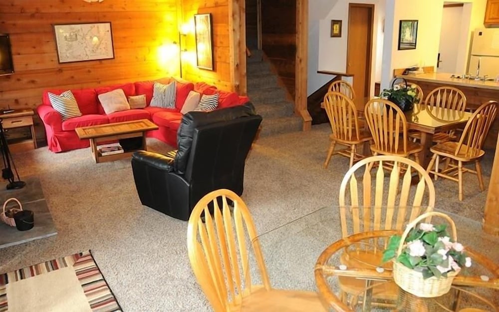 Condo, 3 Bedrooms photo 2