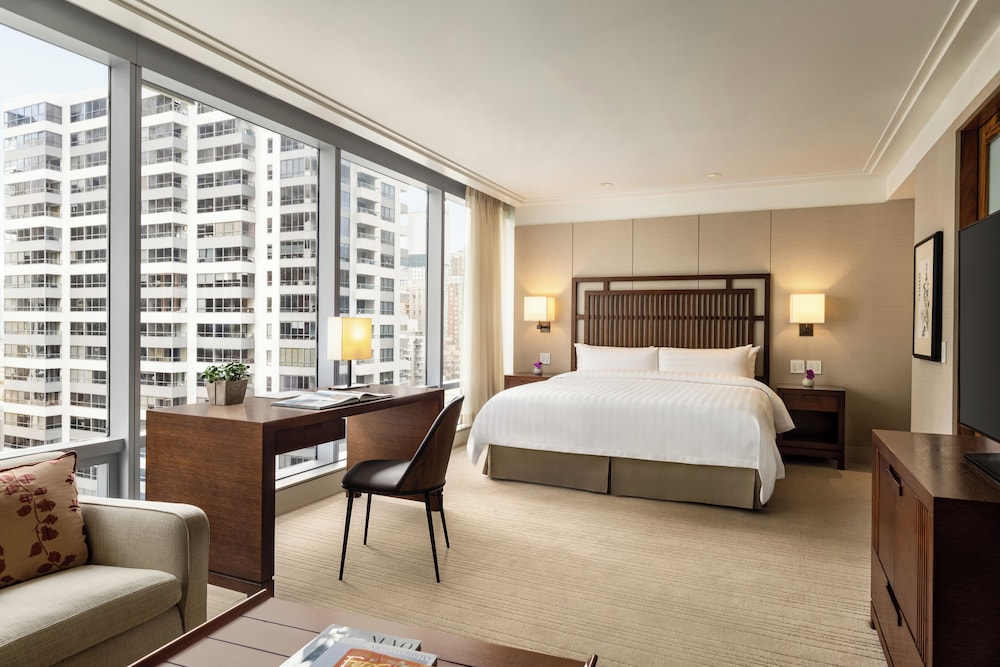 Deluxe Room, 1 King Bed