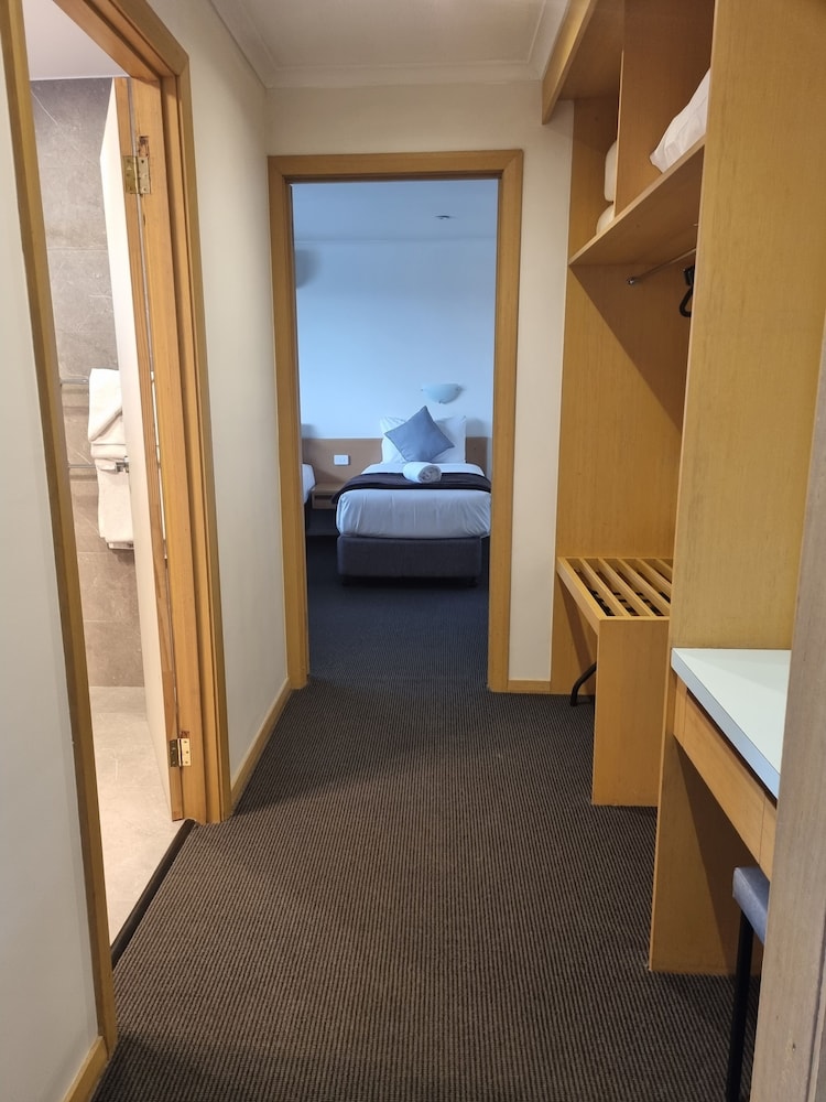 One bedroom king suite photo 2