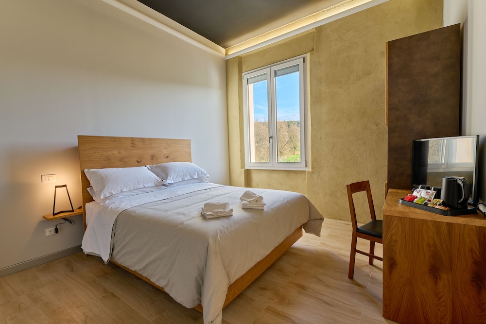 Superior Double Room, Vineyard View photo 2