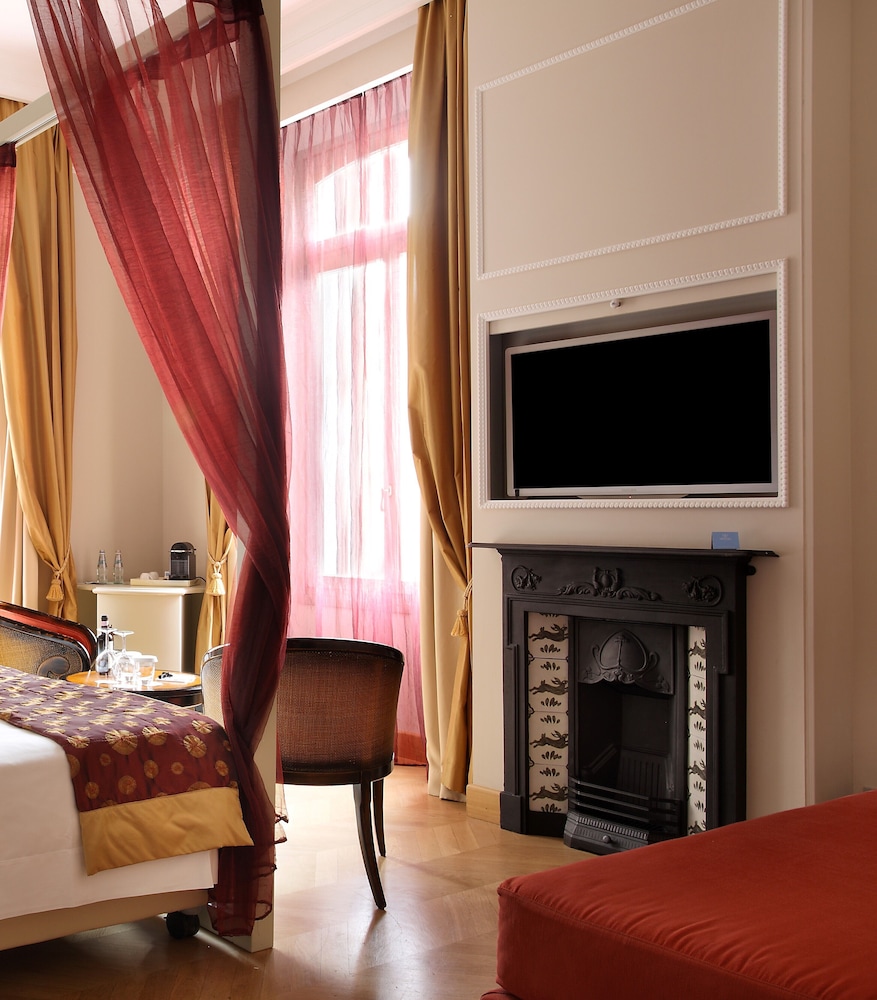 Deluxe Triple Room photo 3