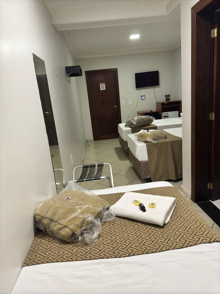 Standard Triple Room, Non Smoking - Photo 6