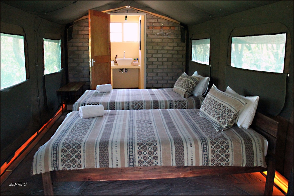 Twin Safari Tented Rooms photo 2