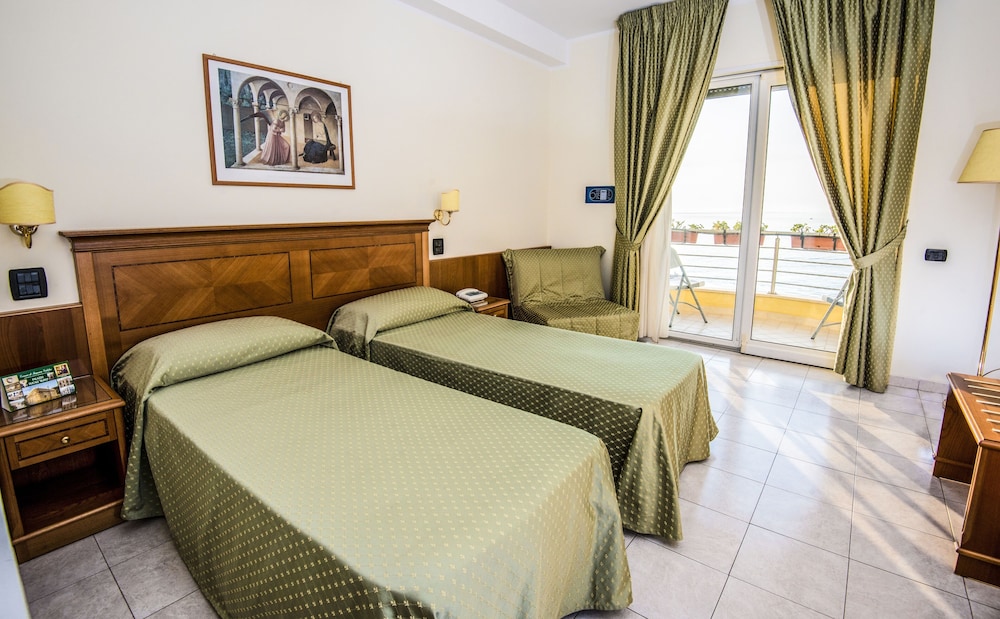 Panoramic Double or Twin Room, Sea View