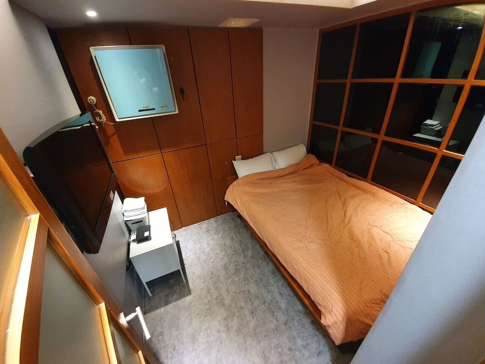 Double Room - Photo 1