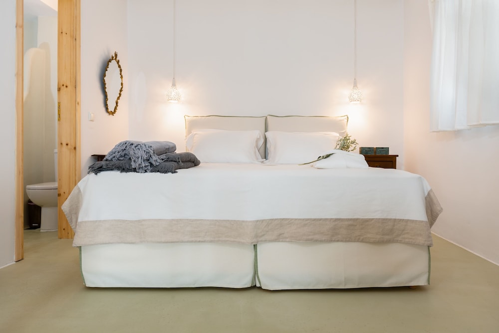 Deluxe Studio Suite, Sea View (Thaumas) photo 1