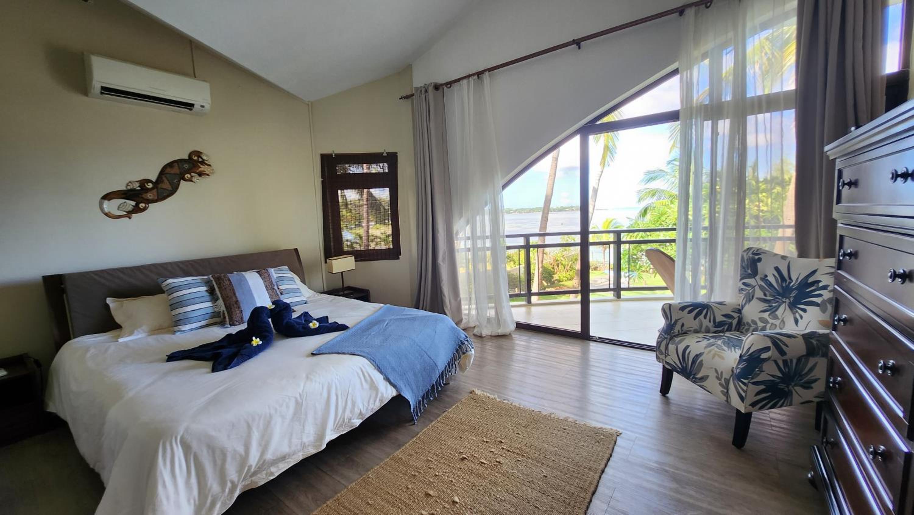 Deluxe Double Room with Balcony and Sea View photo 3