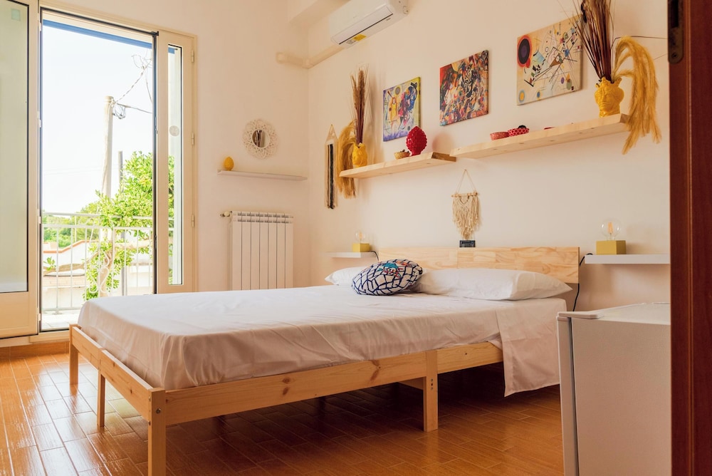 Double Room, Multiple Beds, Vineyard View