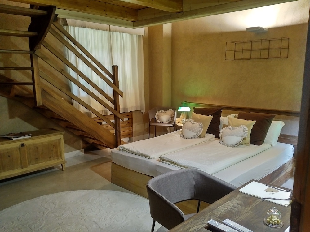 Comfort Triple Room (Pinot Nero) photo 2