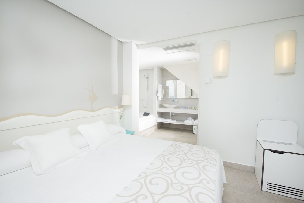 Junior Studio Suite, Sea View photo 2