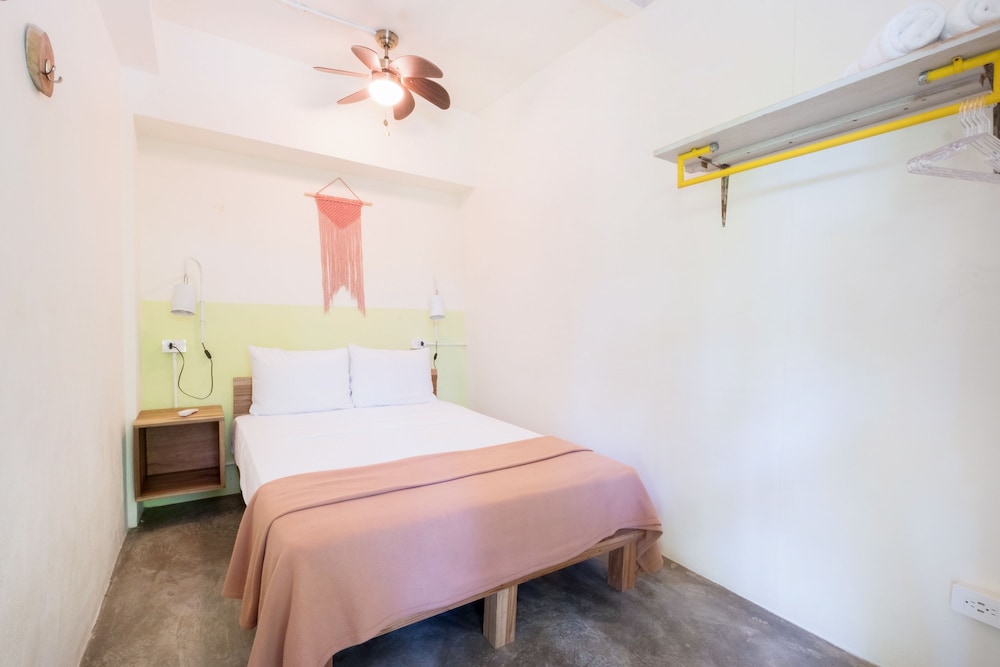 Kleines Zimmer Gemeinschaftsbad