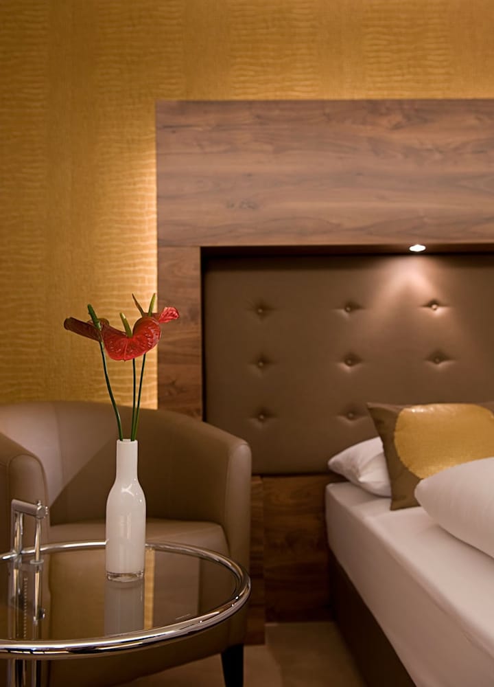 Standard Double Room - Photo 2