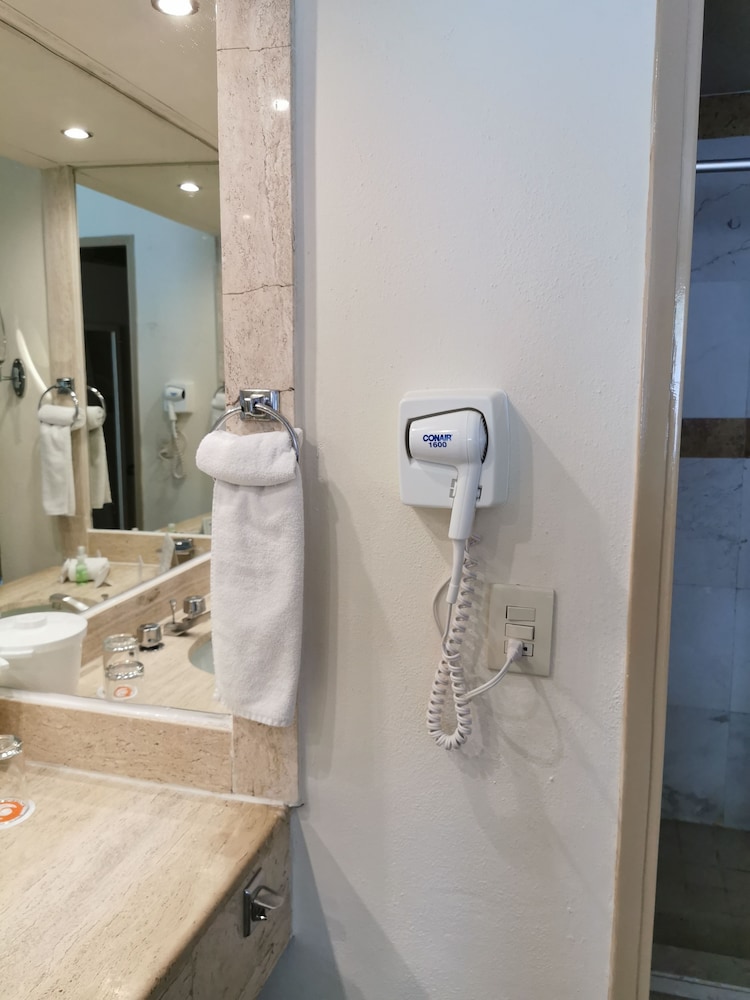 Standard Room, Partial Ocean View - Photo 12