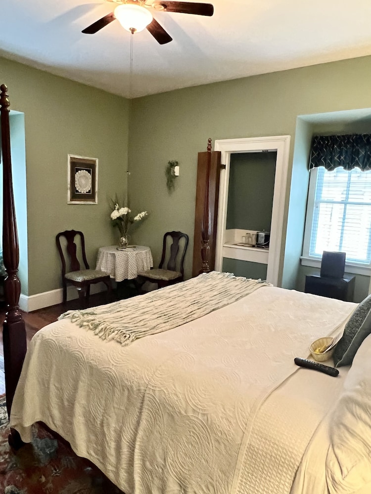 Standard Room photo 1