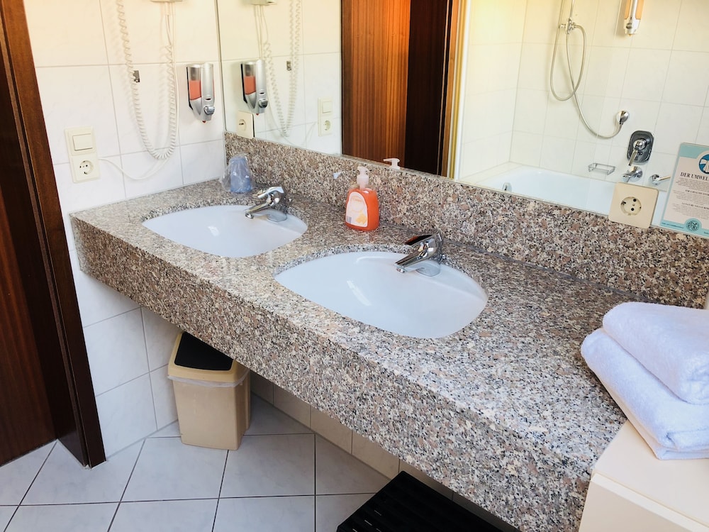 Apartment Suite guest house - Photo 9