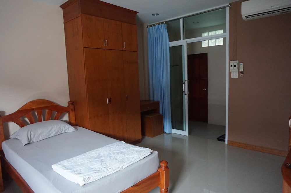 Standard Twin Room photo 1