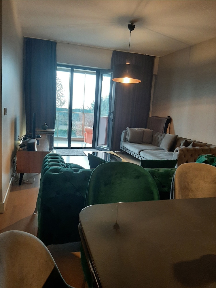 City Apartment photo 2