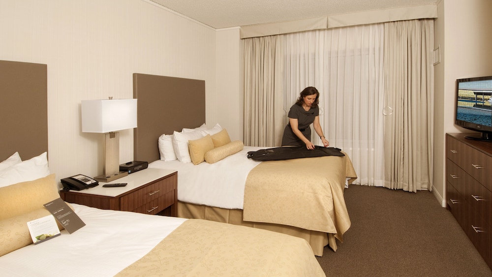 Junior Suite, 2 Double Beds (Allergen Treated) - Photo 1
