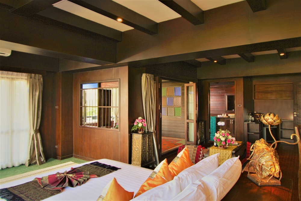 Nakara Montra Scenery Suite with balcony - Photo 5