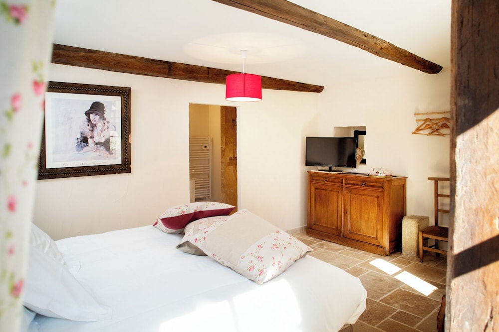 Comfort Double Room (Chambre Zelie) photo 3