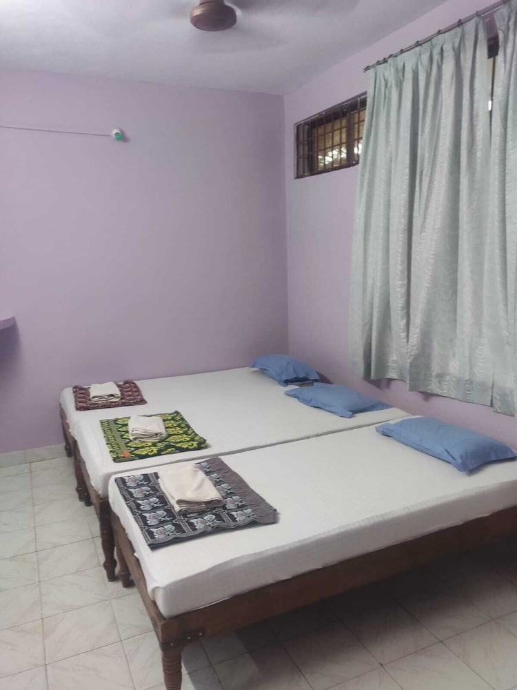 Triple Room - Photo 10