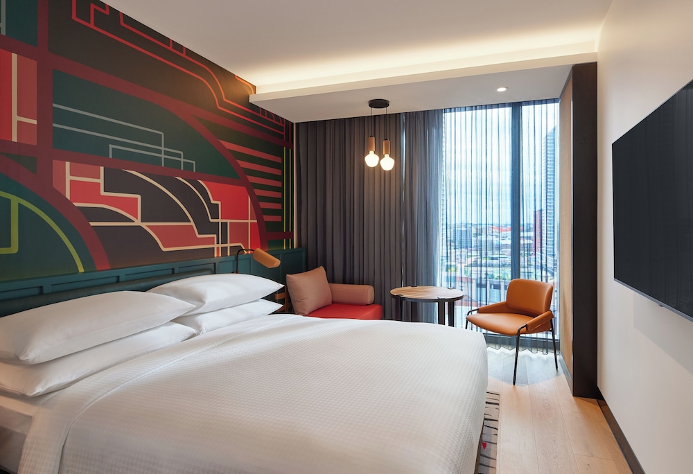 Standard Room, 1 Queen Bed, City View photo 1