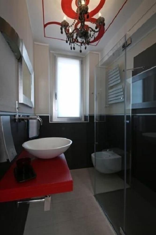 Double Room, 1 Queen Bed photo 2