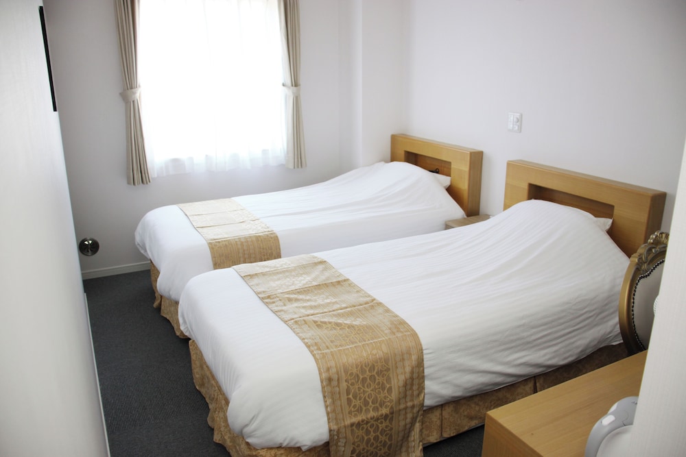 Basic Twin Room
