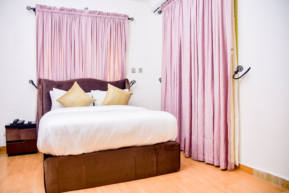 Basic Double Room